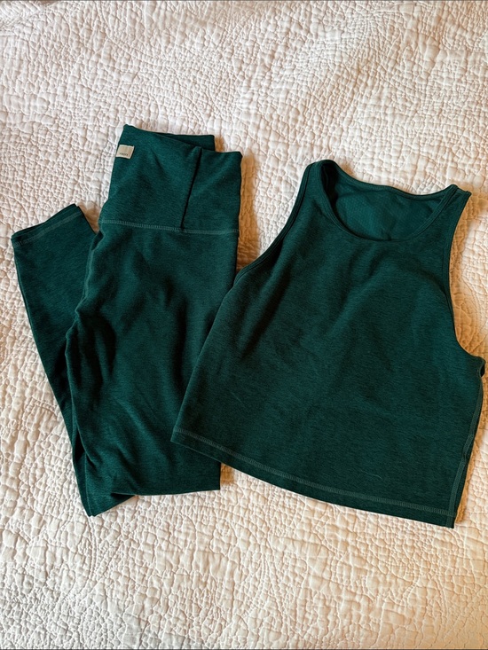 Vuori Pants - Vuori Elevation High Rise Leggings + Plyo Tank Matching Set Green S